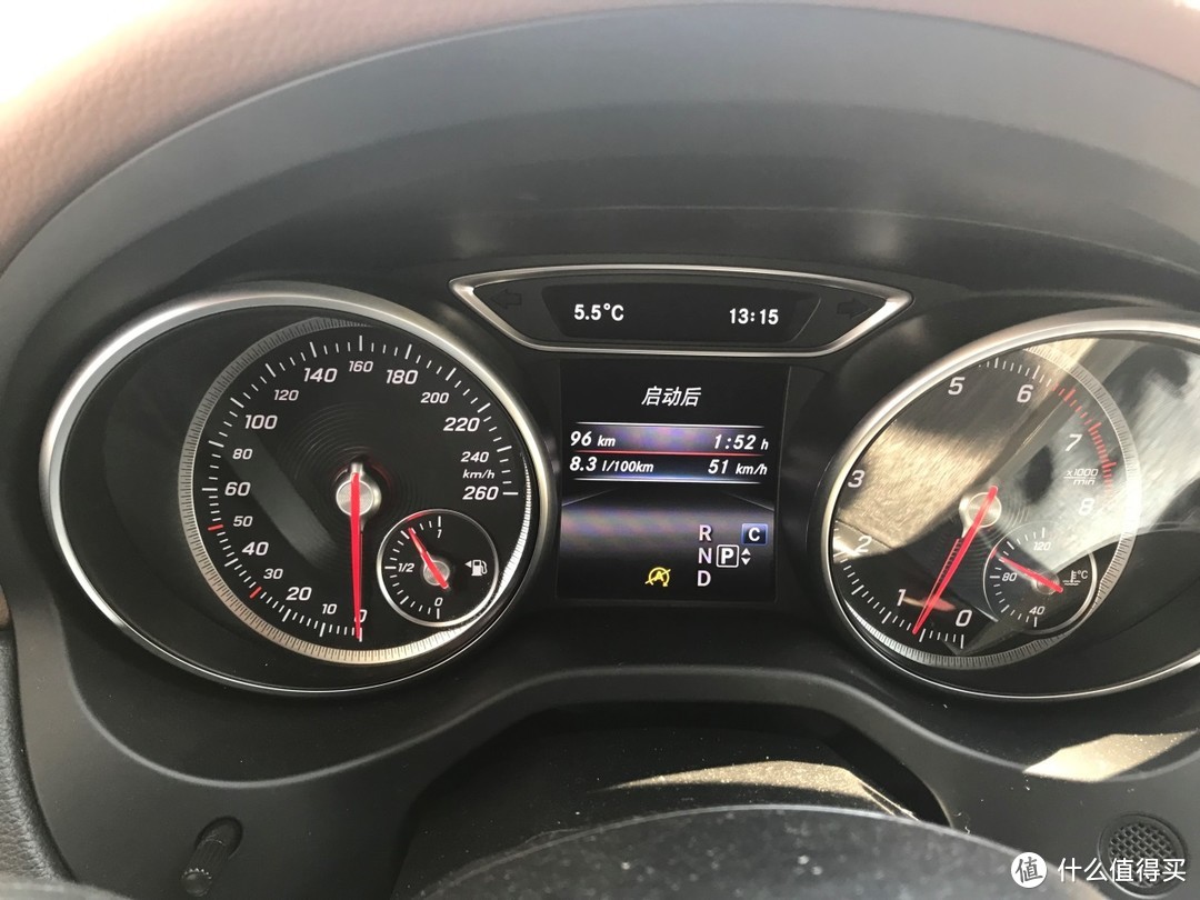 运动的时代—试驾Mercedes-Benz 奔驰 GLA260 4 MATIC 运动型