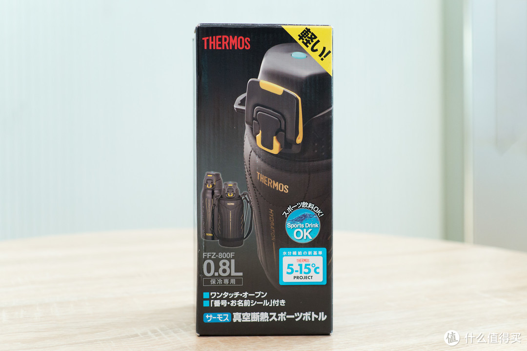 未到中年也要多喝水：THERMOS 膳魔师 限定款保温杯 + 运动保温杯 开箱体验（文末有彩蛋）