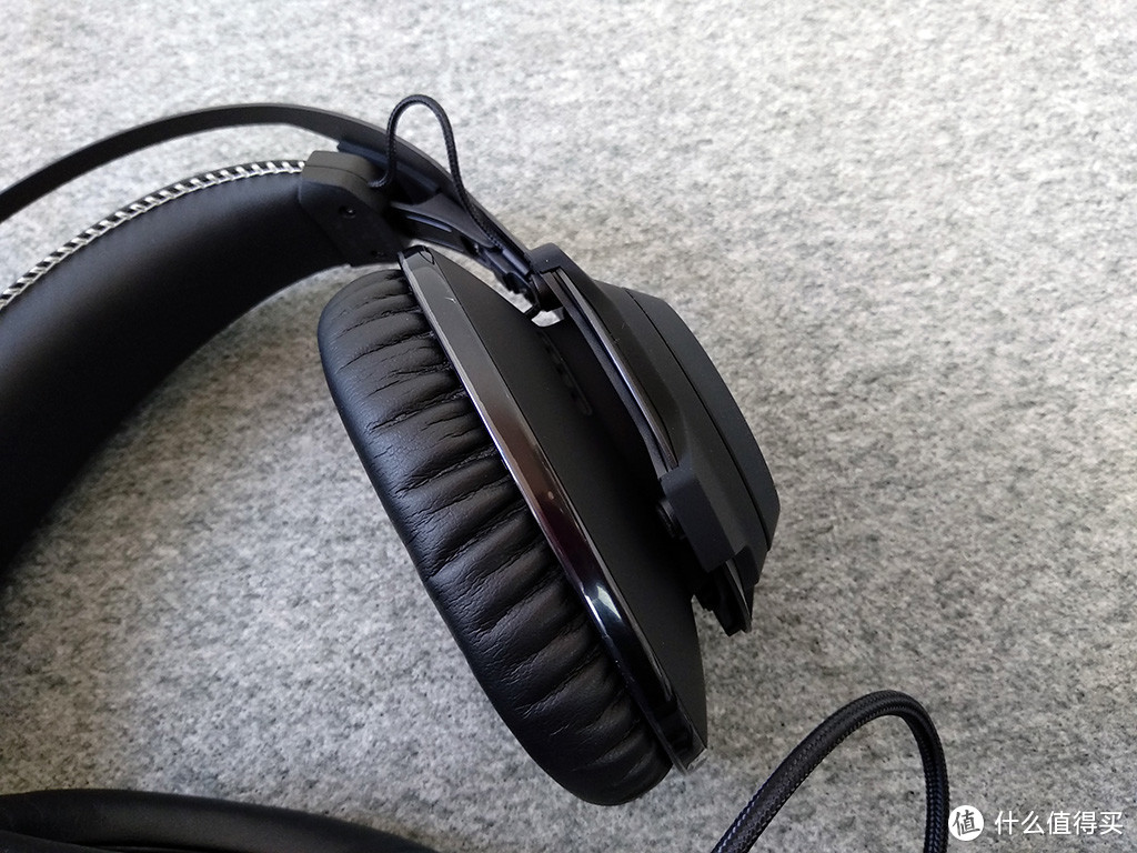 金士顿 HyperX Cloud Revolver S 黑鹰S 7.1声道游戏耳机 开箱体验