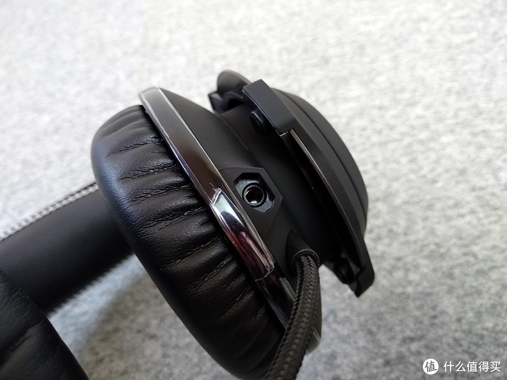 金士顿 HyperX Cloud Revolver S 黑鹰S 7.1声道游戏耳机 开箱体验