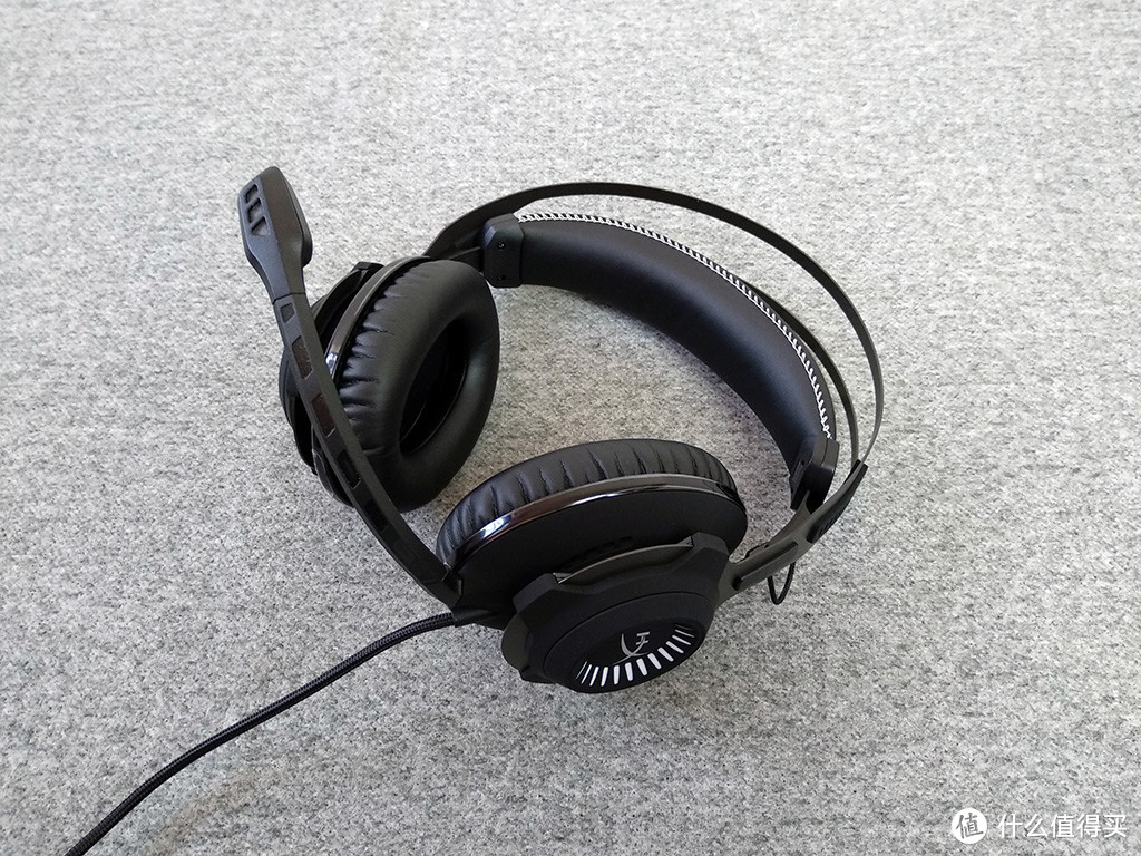 金士顿 HyperX Cloud Revolver S 黑鹰S 7.1声道游戏耳机 开箱体验