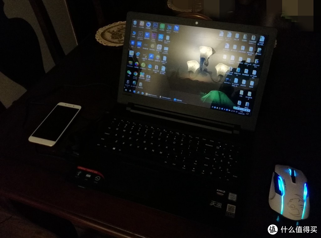 把台灯挂在显示器上就能护眼？BenQ 明基 WiT ScreenBar 智能工作台灯 体验（附终极改造指南）