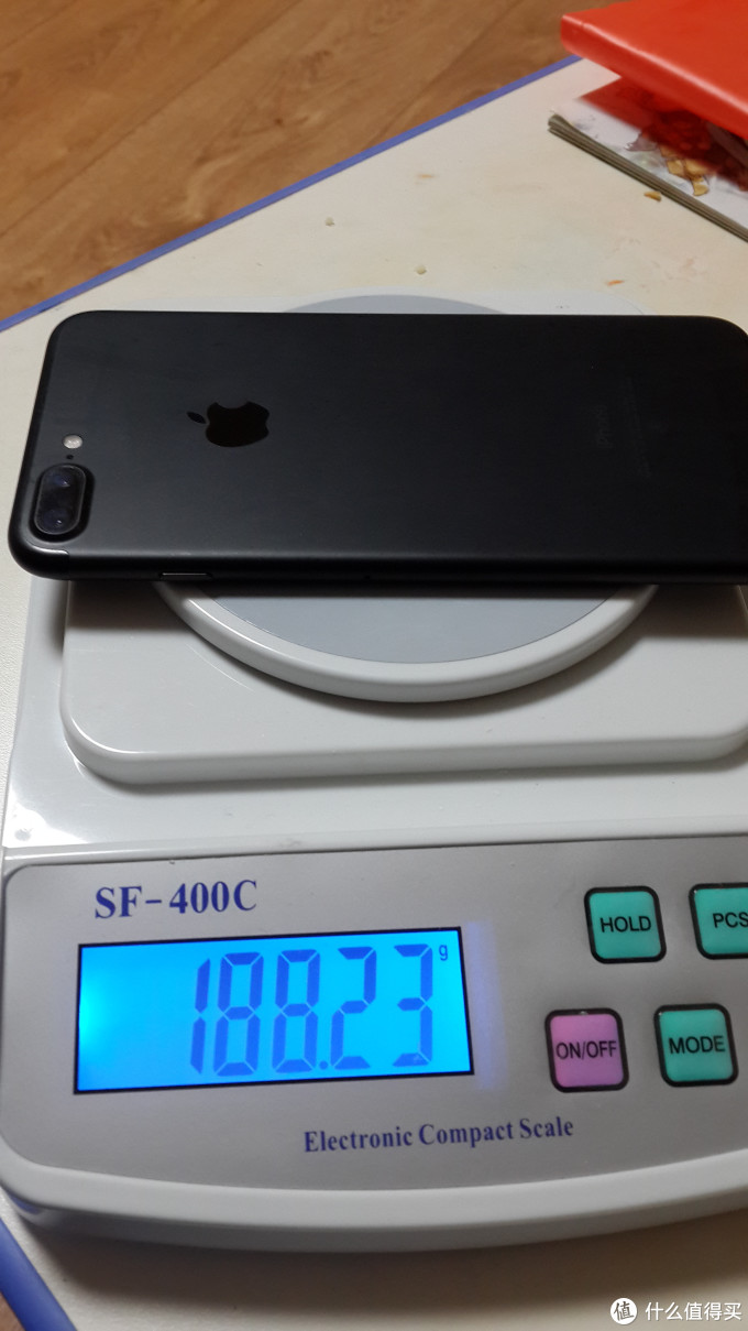 TORRAS 图拉斯 iphone 7plus背夹充电宝 使用报告