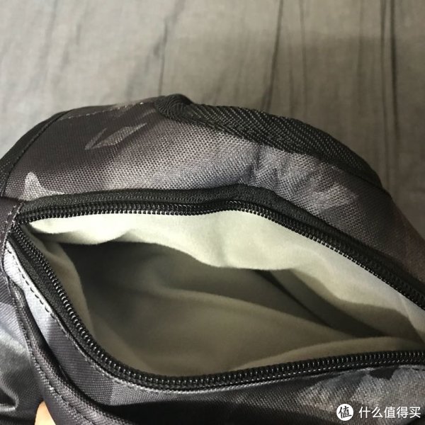 来自美国的小众品牌:DAKINE 滑板双肩包