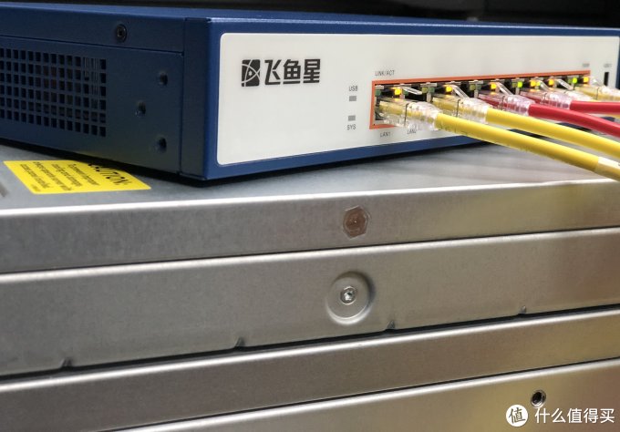 给客户解决工作室用网问题—VOLANS 飞鱼星 VE989G 4WAN口企业级路由器