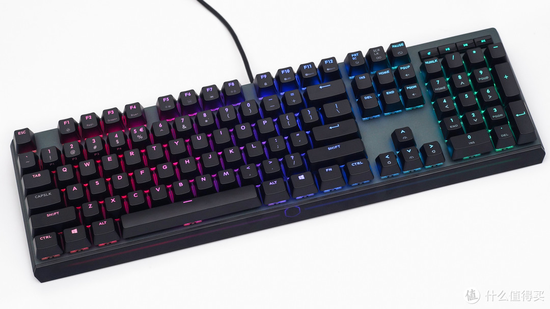 三面氛围灯：CoolerMaster 酷冷至尊 MK750 RGB 机械键盘 开箱体验