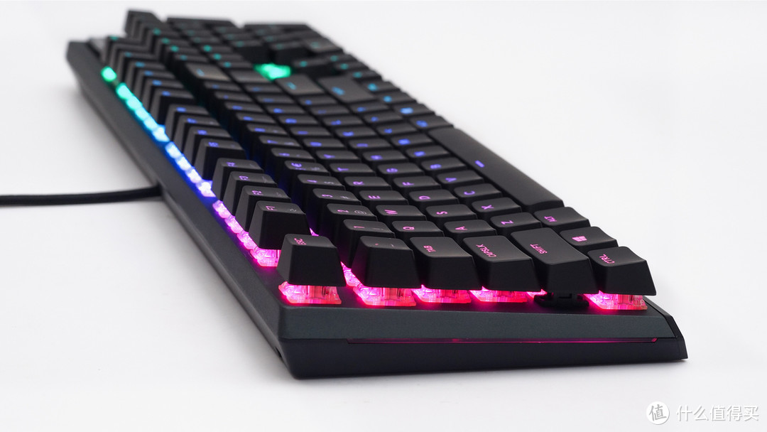 三面氛围灯：CoolerMaster 酷冷至尊 MK750 RGB 机械键盘 开箱体验