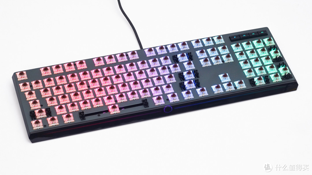 三面氛围灯：CoolerMaster 酷冷至尊 MK750 RGB 机械键盘 开箱体验