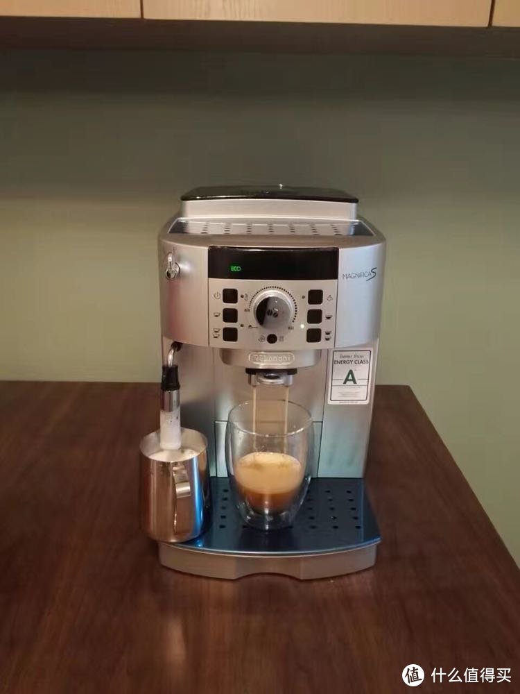 #原创新人#2017剁手回忆录#Delonghi 德龙 22110SB 全自动咖啡机 + 咖啡豆 & 牛奶