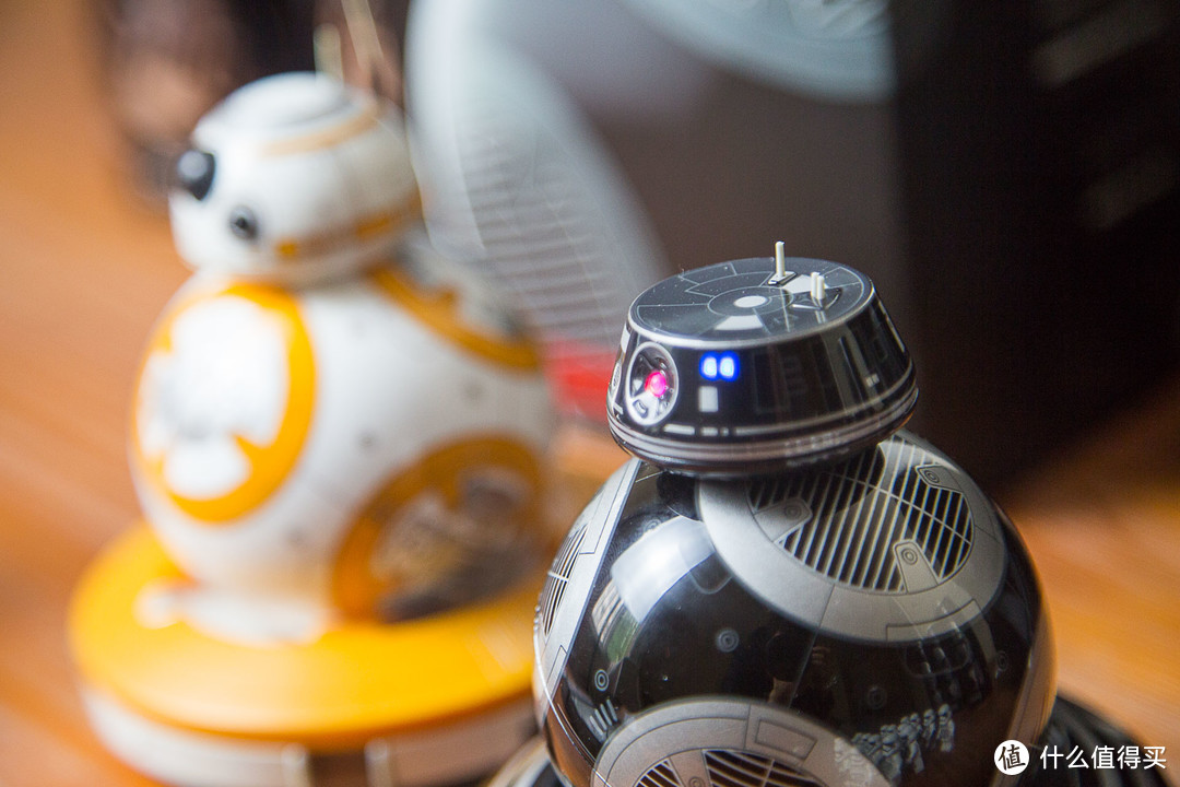 最好的新年礼物--Sphero 星战系列 新萌宠 BB-9E 智能遥控机器人