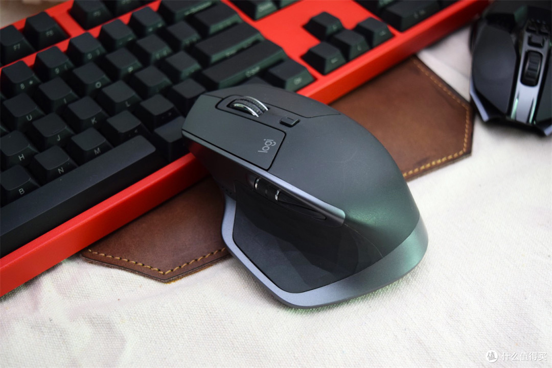 能文能武,67一款更像办公鼠标的游戏鼠标:dareu 达尔优 em 905 双模
