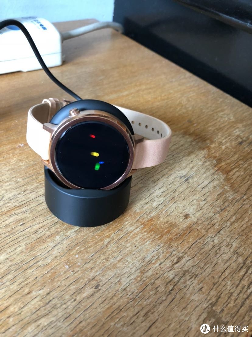 拔了一棵种了三年的草，想不到根都烂了：MOTOROLA 摩托罗拉 Moto360 二代 智能手表