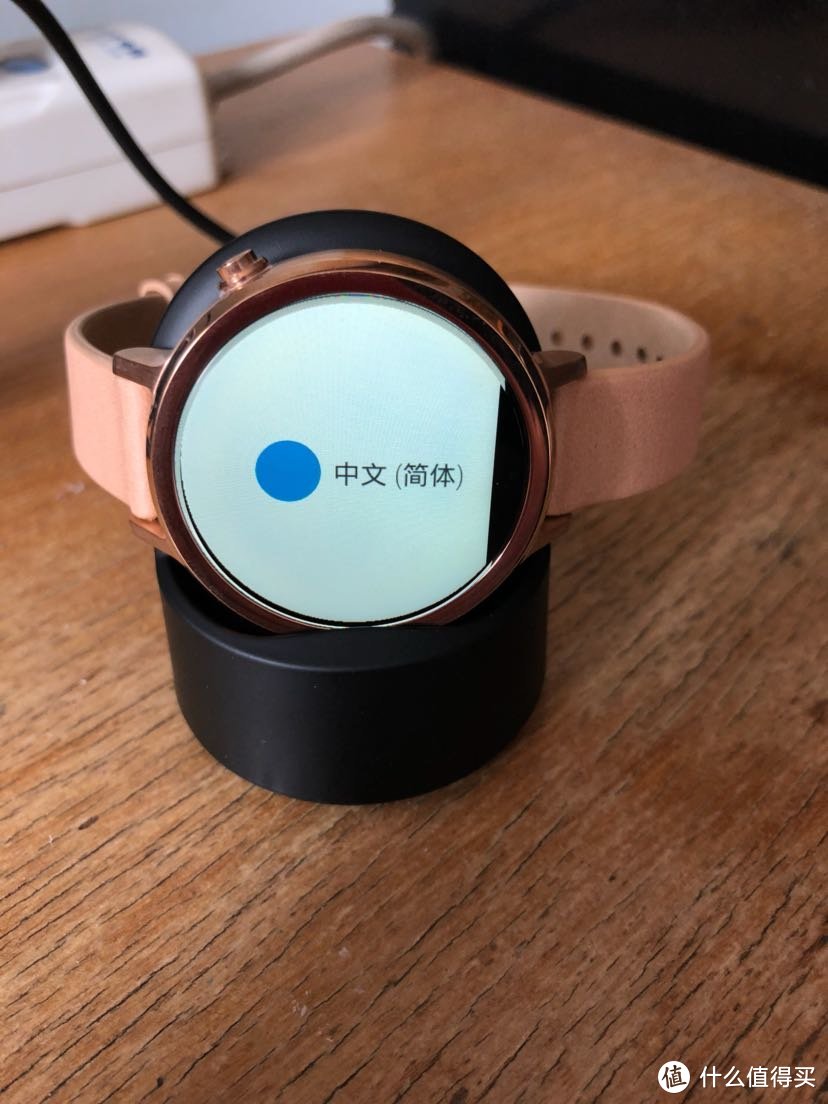 拔了一棵种了三年的草，想不到根都烂了：MOTOROLA 摩托罗拉 Moto360 二代 智能手表