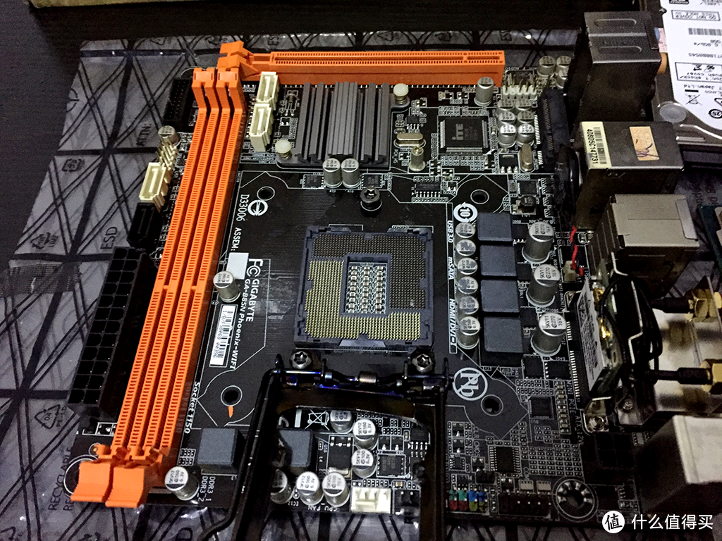 漫漫装机之路至现在的主力办公机 Intel 英特尔 i7 4790 处理器 + GIGABYTE 技嘉 b85n 凤凰 主板