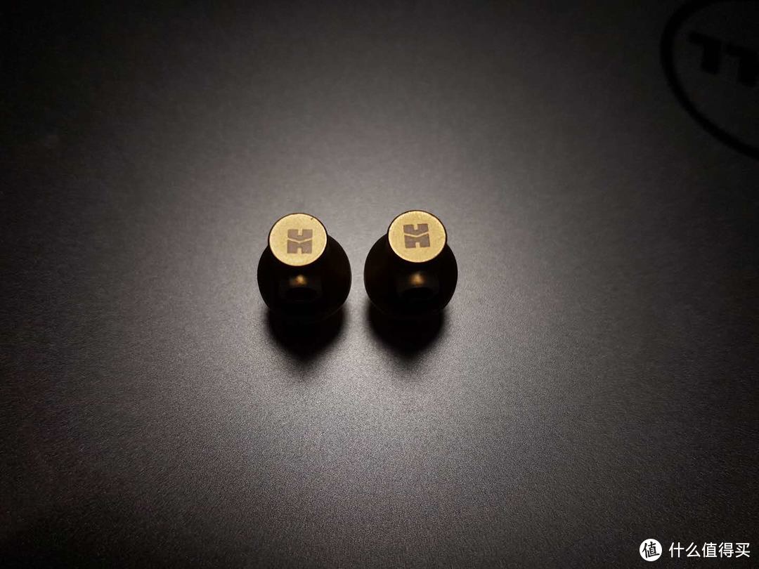 一条好听的动圈耳塞—HiFiMAN 头领科技 RE800 耳机 音质详细评测