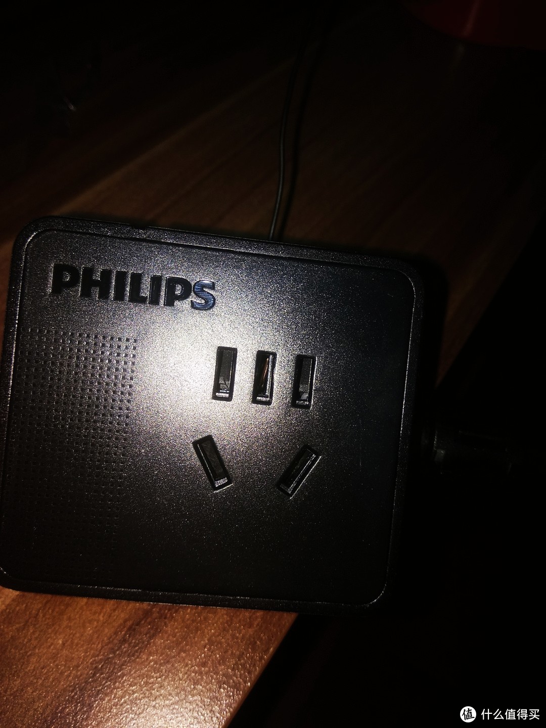 小身材，大能量——飞利浦 便携迷你USB桌面旅行插座