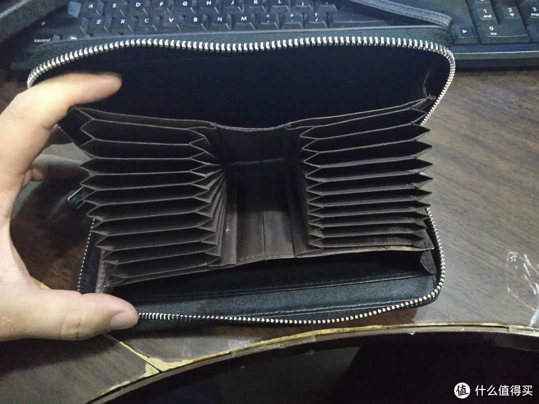 一款可以装很多很多卡的钱包：英皇保罗 风琴式卡包 开箱简评