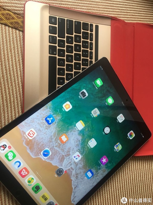 大學狗的日常 篇一：Ipad pro對於大學生來講有用嗎？ 