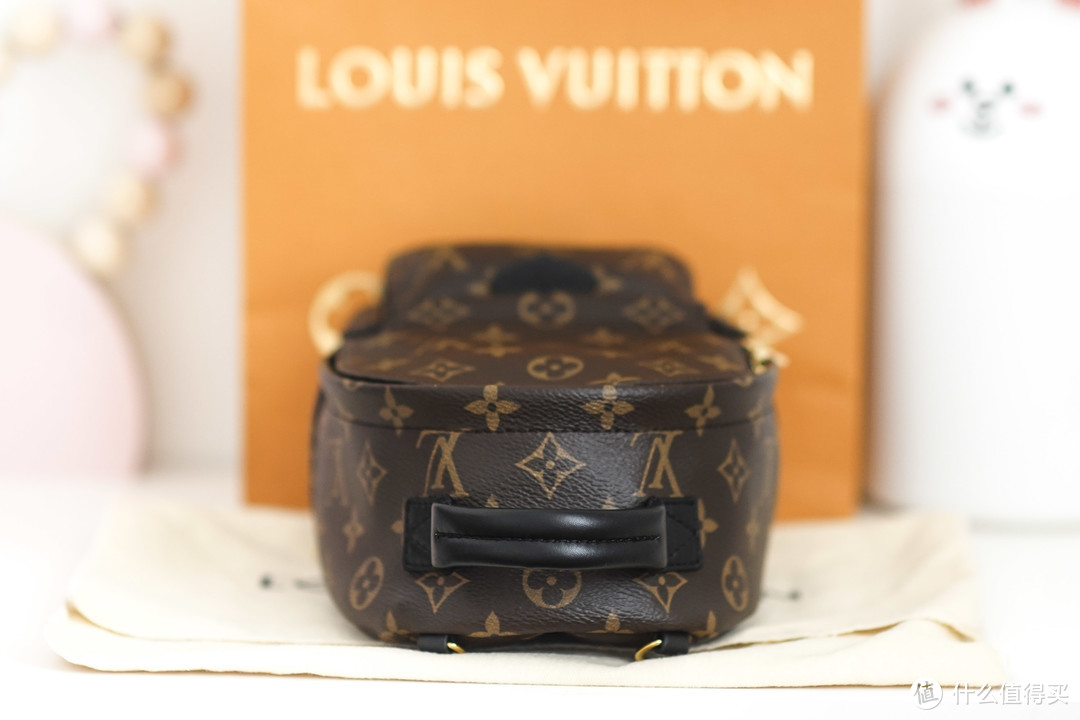 一个包竟有多种背法？小仙女的百搭单品 LOUIS VUITTON 路易威登 MONOGRAM系列 迷你双肩包