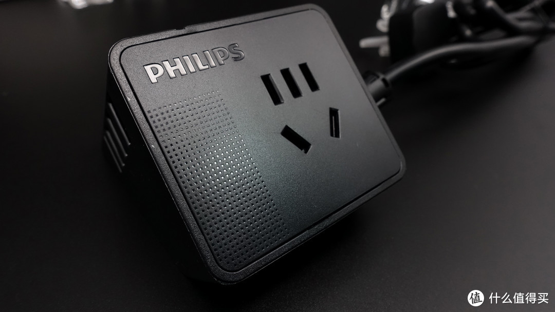 离完美还差一个开关——PHILIPS飞利浦 便携迷你USB桌面旅行插座