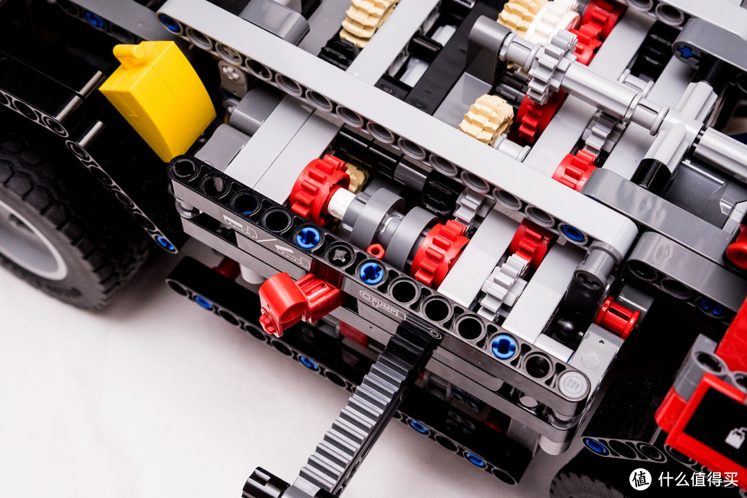 LEGO 乐高 42043 奔驰 AROCS 重型装载货车 开箱（附动图展示）