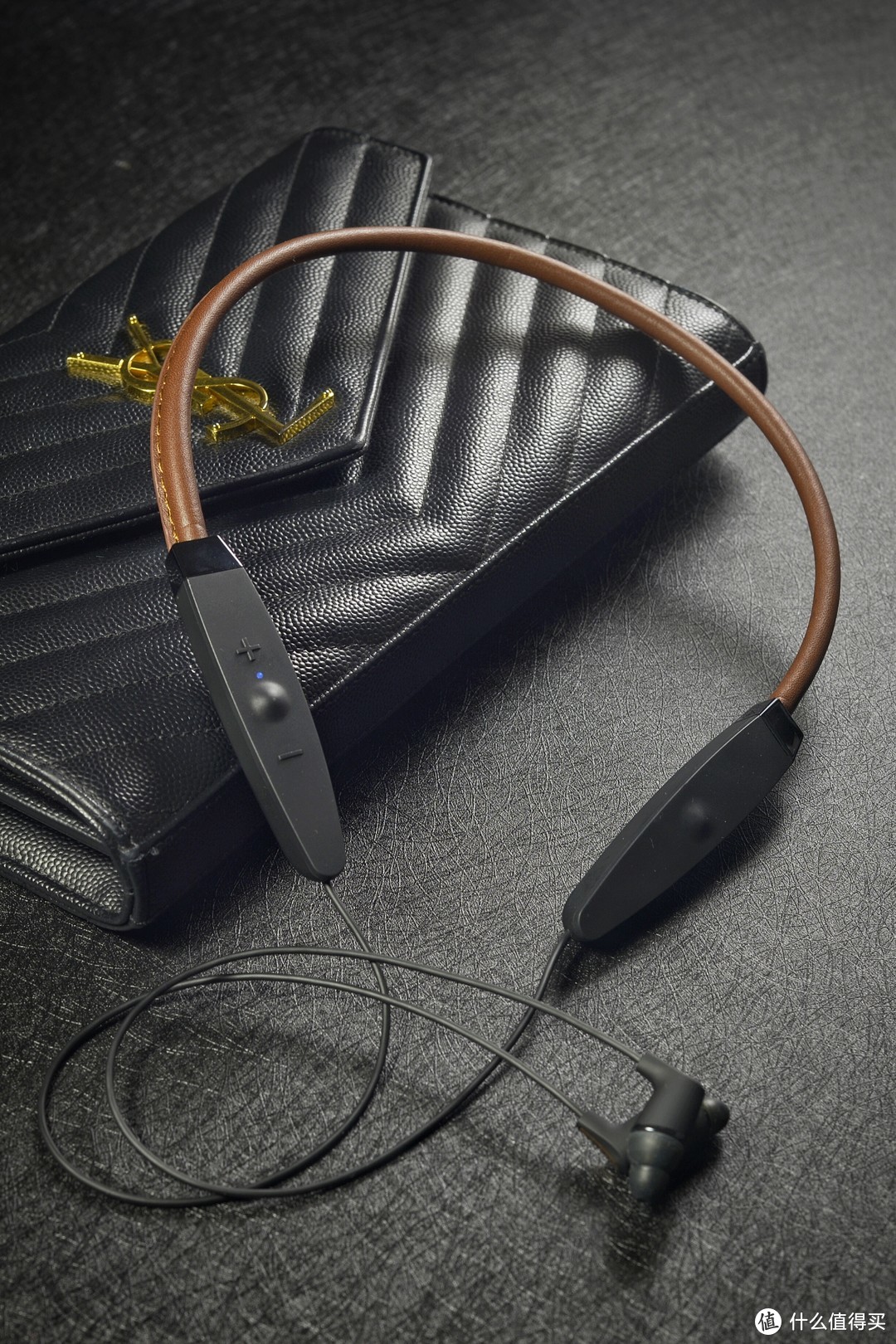 #本站首晒#剁主计划-成都# Klipsch 杰仕 R5 真皮项圈颈挂式 无线入耳蓝牙耳机 简评