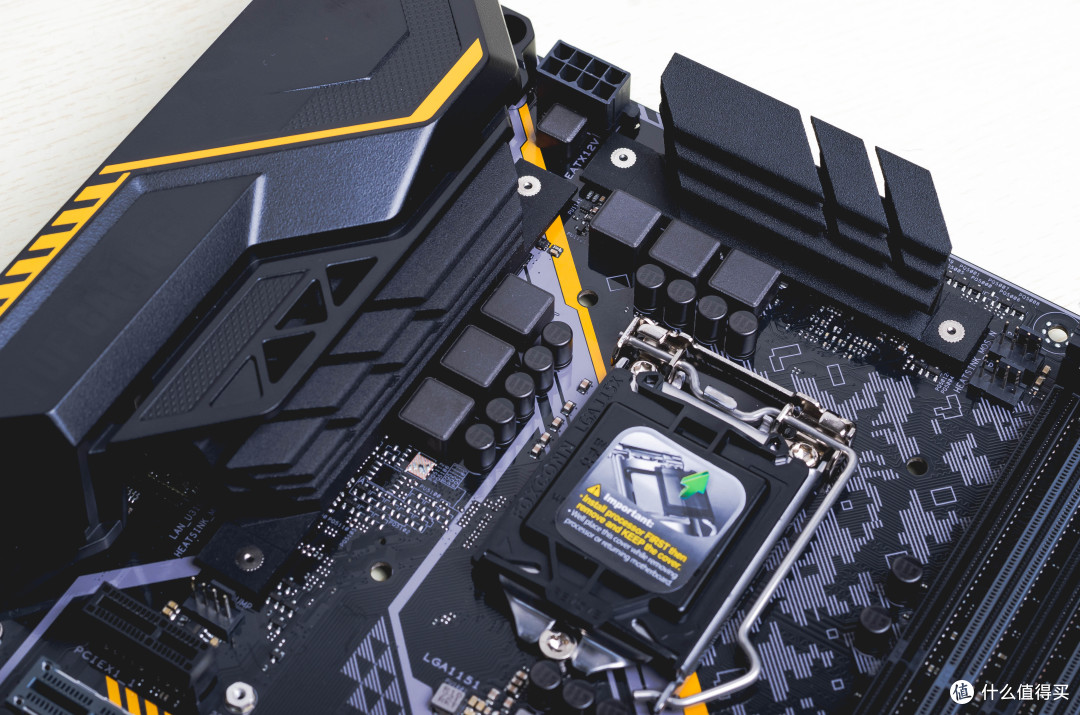 intel 英特尔 i7-8700k 处理器 加 asus 华硕 tuf z370-pro 主板装机