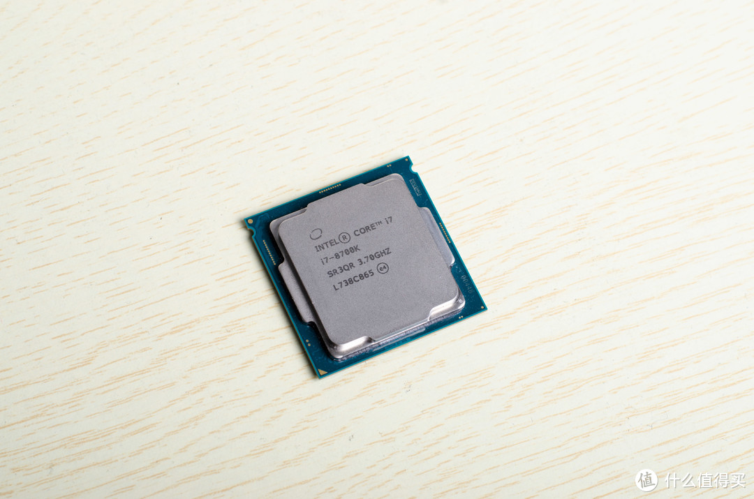 AMD的进攻，还是INTEL的反击？Intel 英特尔 I7-8700K 处理器 加 ASUS 华硕 TUF Z370-PRO 主板装机