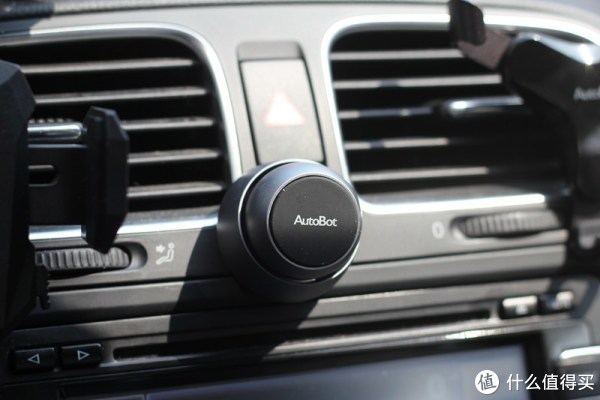 二. 八款车载支架实测大乱斗