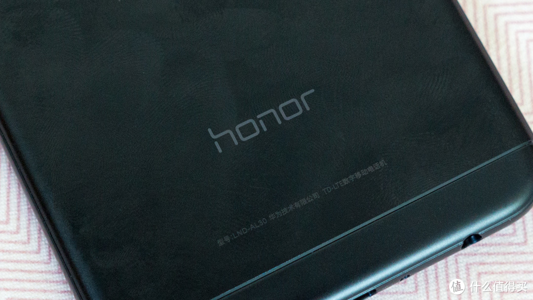 三分惊喜七分遗憾：HONOR 荣耀 畅玩7C 智能手机 上手评测 + EMUI 8.0使用体验