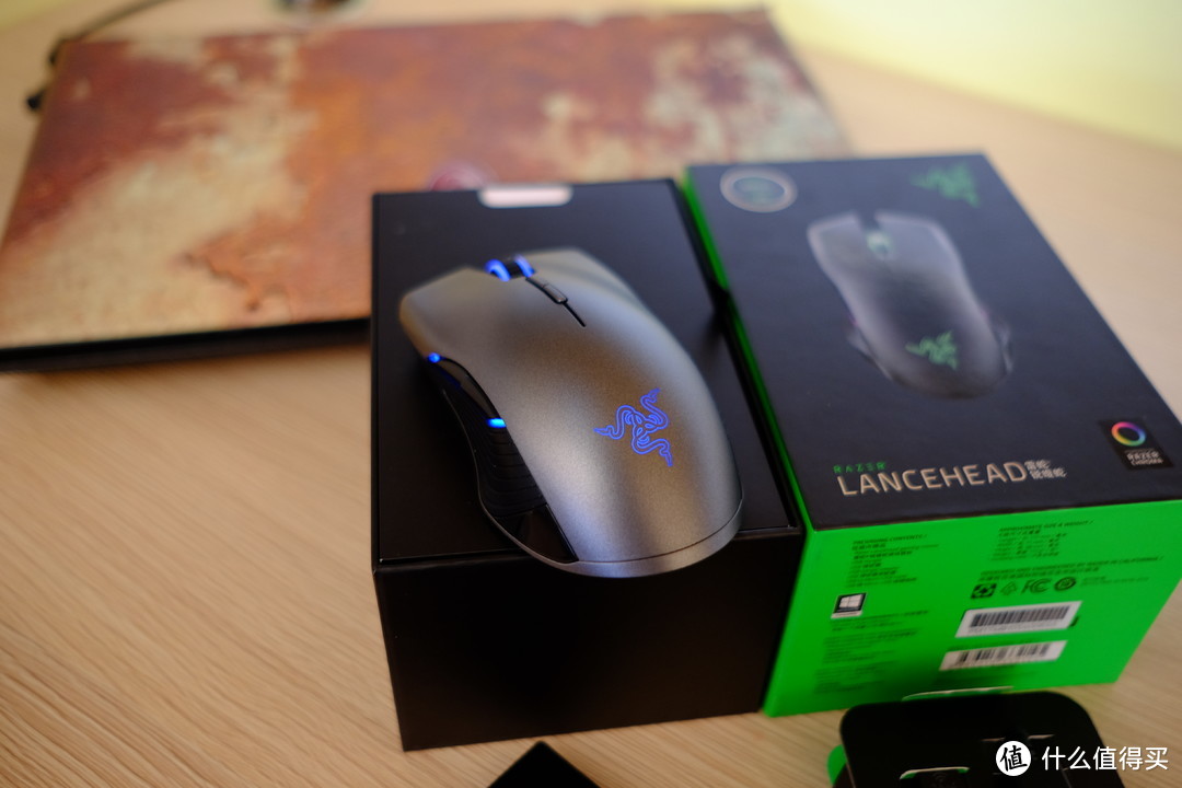 #原创新人#Razer 雷蛇  Lancehead锐蝮蛇双模国行 无线游戏鼠标 开箱