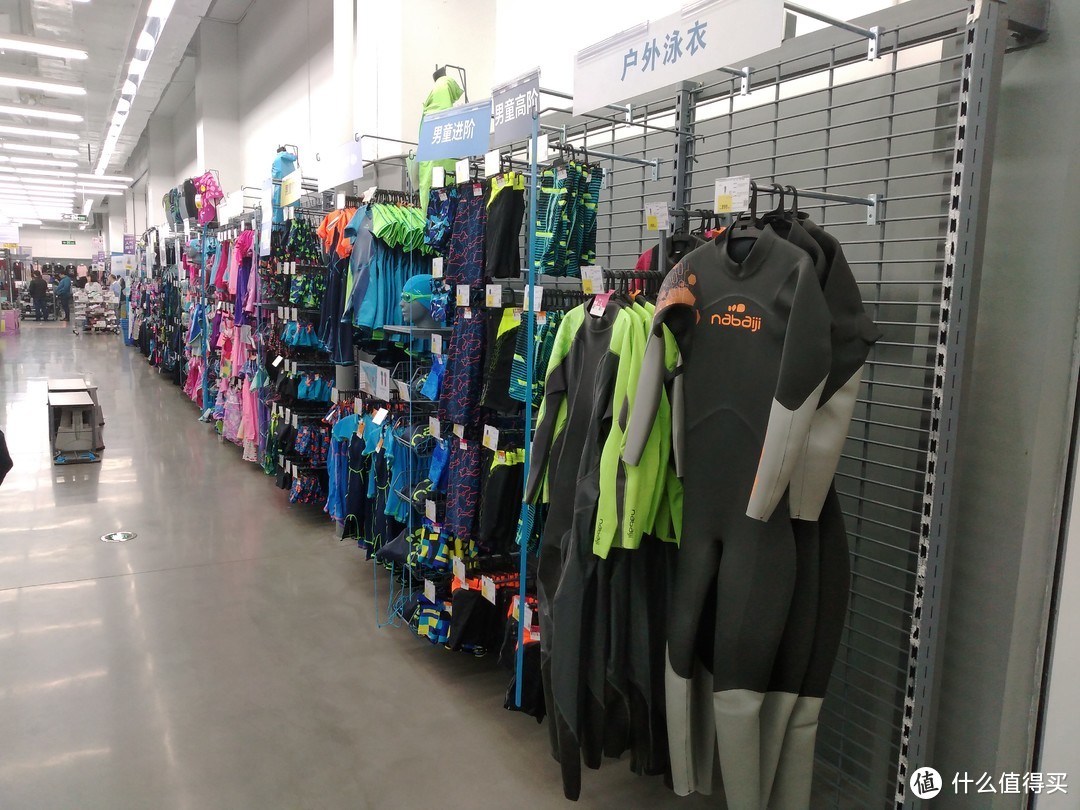 #剁主计划-青岛#运动品商中的“宜家”：好购好玩的 迪卡侬DECATHLON 线下运动体验购物中心