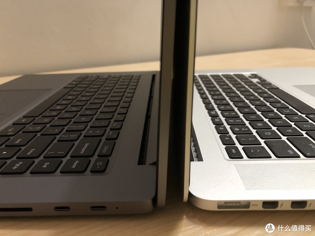 MI 小米 Pro15.6英寸 笔记本电脑 开箱（对比Apple 苹果 Mac Book Pro笔记本电脑）