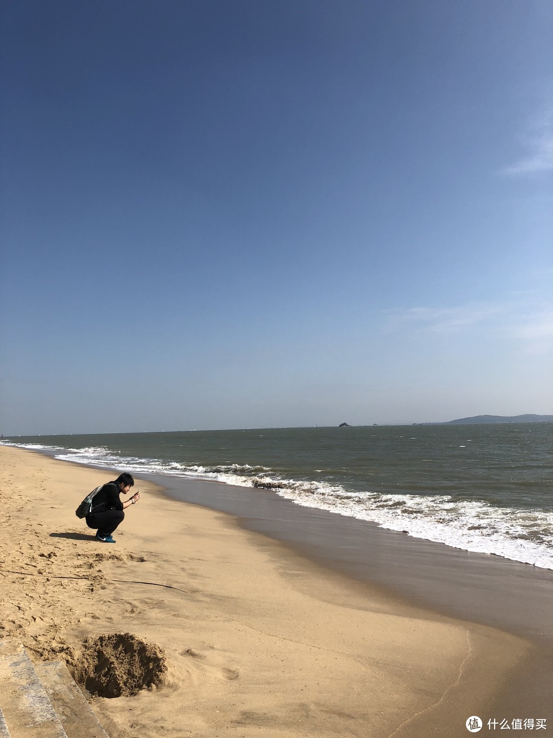 蹲着的奇男子，是区区在下。。。