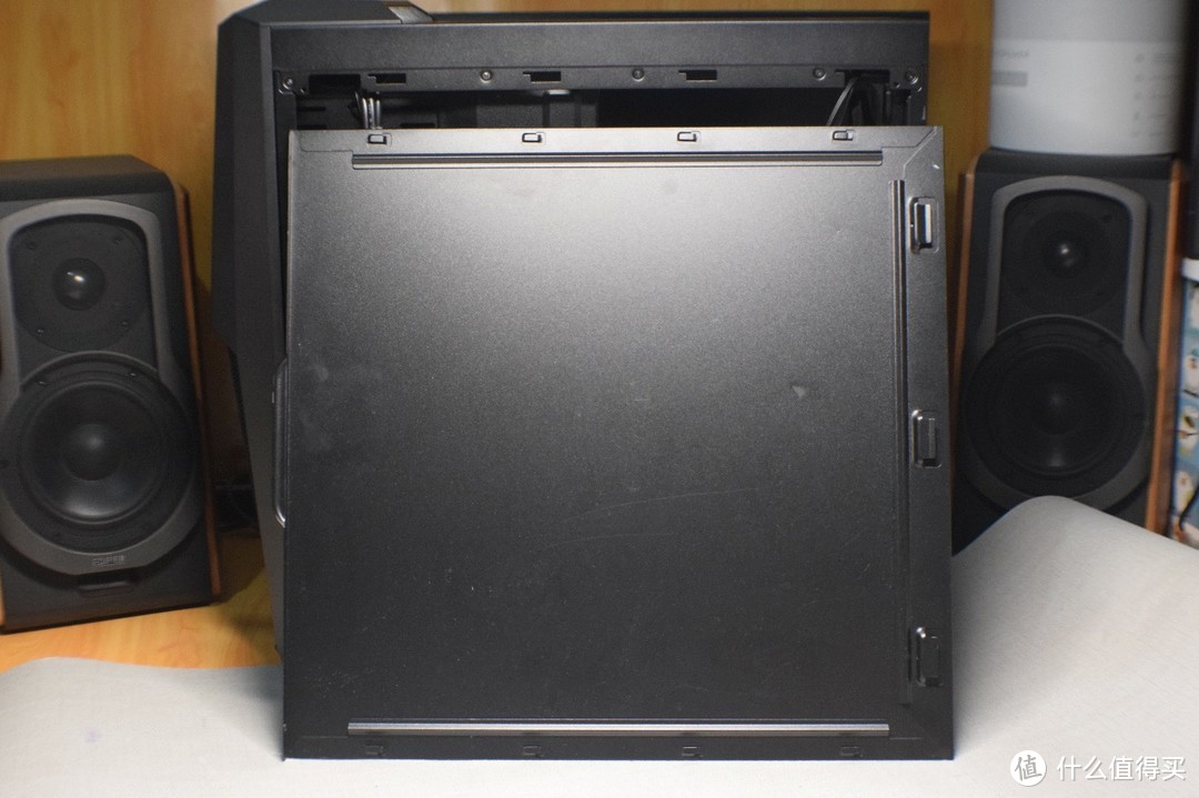 同为侧透中塔机箱如何选？CoolerMaster 酷冷至尊 Masterbox MB500 对比 MasterBox Lite 5（睿）点评