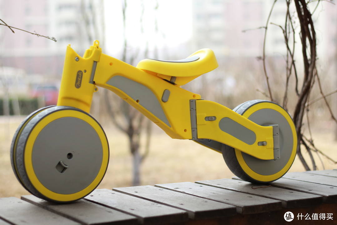 变形小黄蜂-柒小佰变形儿童车