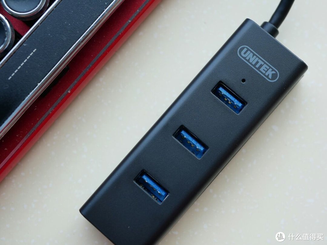 #剁主计划-厦门#入门级的选择：UNITEK 优越者 Y-3098ABK 4口USB3.0 HUB 集线器