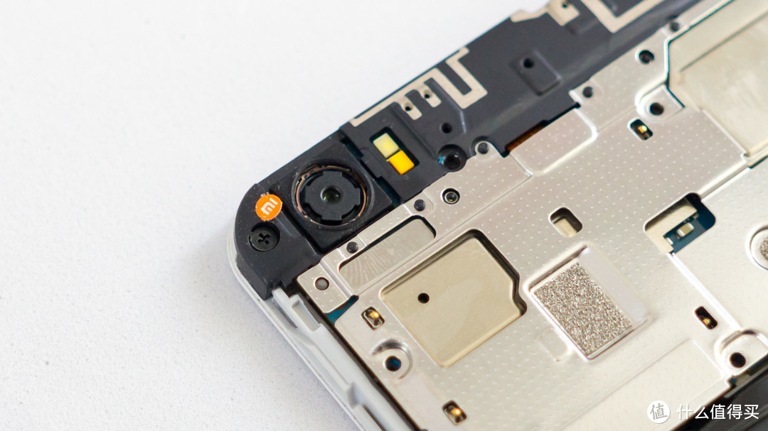 巨人的重生：MI 小米 MAX 手机 拆解 & 摄像头更换维修