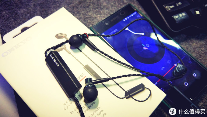 一款电量持久音质尚可挤公交坐地铁通勤蓝牙耳机onkyo安桥e200bt耳机