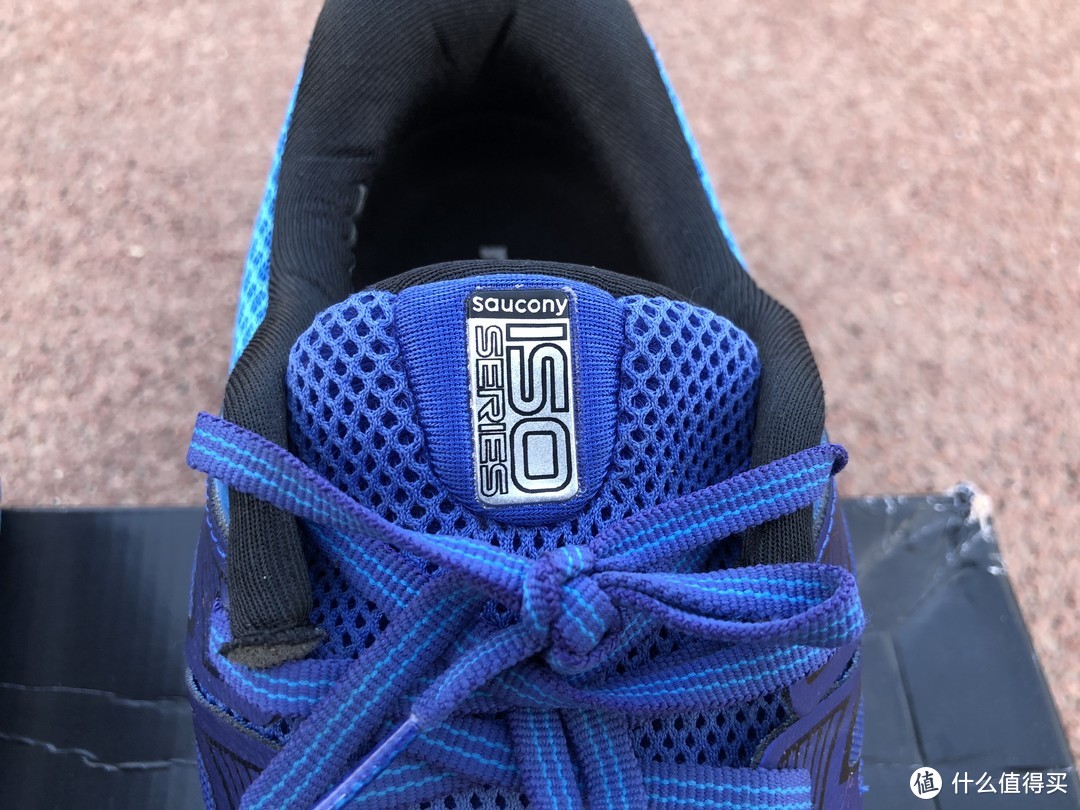 #剁主计划-郑州#Q弹脚感 亚瑟士的强力对手：Saucony 圣康尼 Triumph ISO 3 *级缓冲跑鞋 开箱