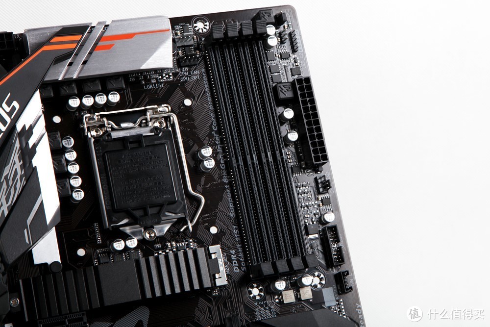 #原创新人#平民玩家最爱，新特性能秒杀一众Z370：GIGABYTE 技嘉 B360 主板 装机