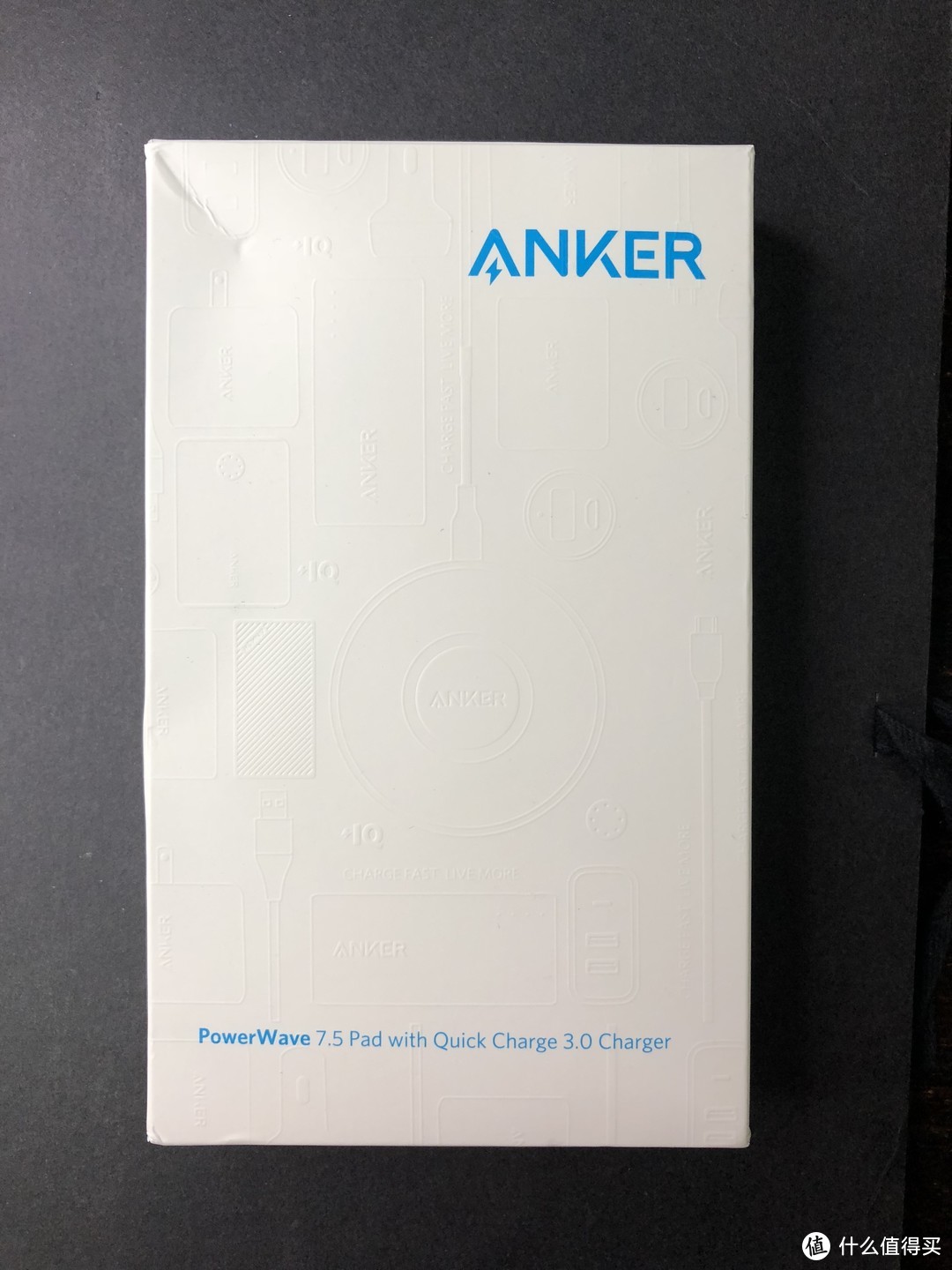 内含冷却风扇系统的Anker超级3模式无线充电器，开箱测试体验