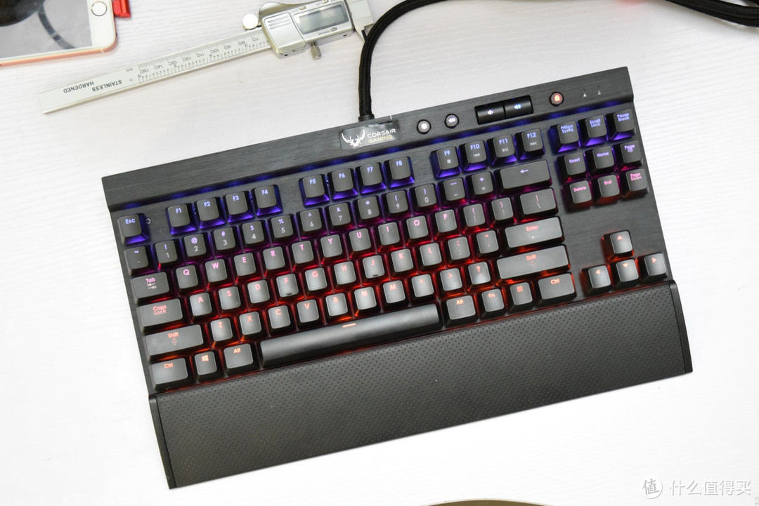 第一届轻量级键盘 争霸赛 现场实况解说（Corsair 海盗船 K65 RGB VS Fühlen 富勒 G87S）