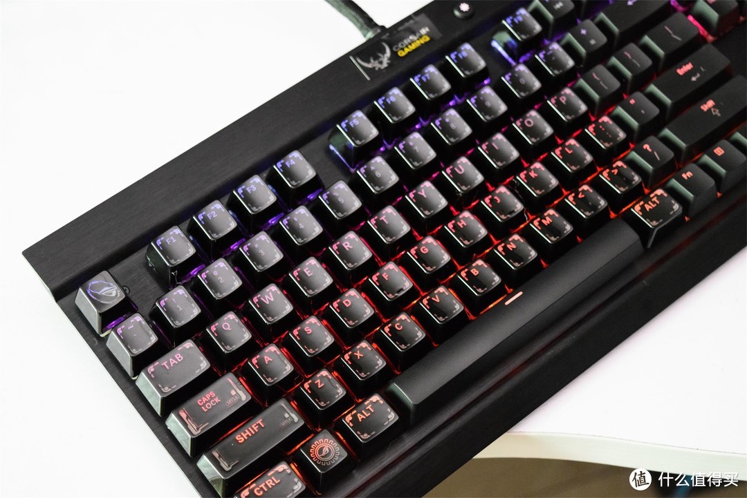 第一届轻量级键盘 争霸赛 现场实况解说（Corsair 海盗船 K65 RGB VS Fühlen 富勒 G87S）