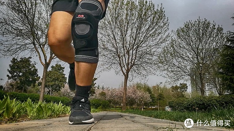 #原创新人#稳固膝盖，拒绝膝伤：McDavid 迈克达威 E3 四向绑带护膝 使用评测