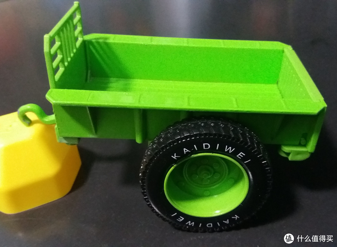 #全民分享季#Cadeve 凯迪威 1:18 复古拖拉机 合金模型 开箱试玩