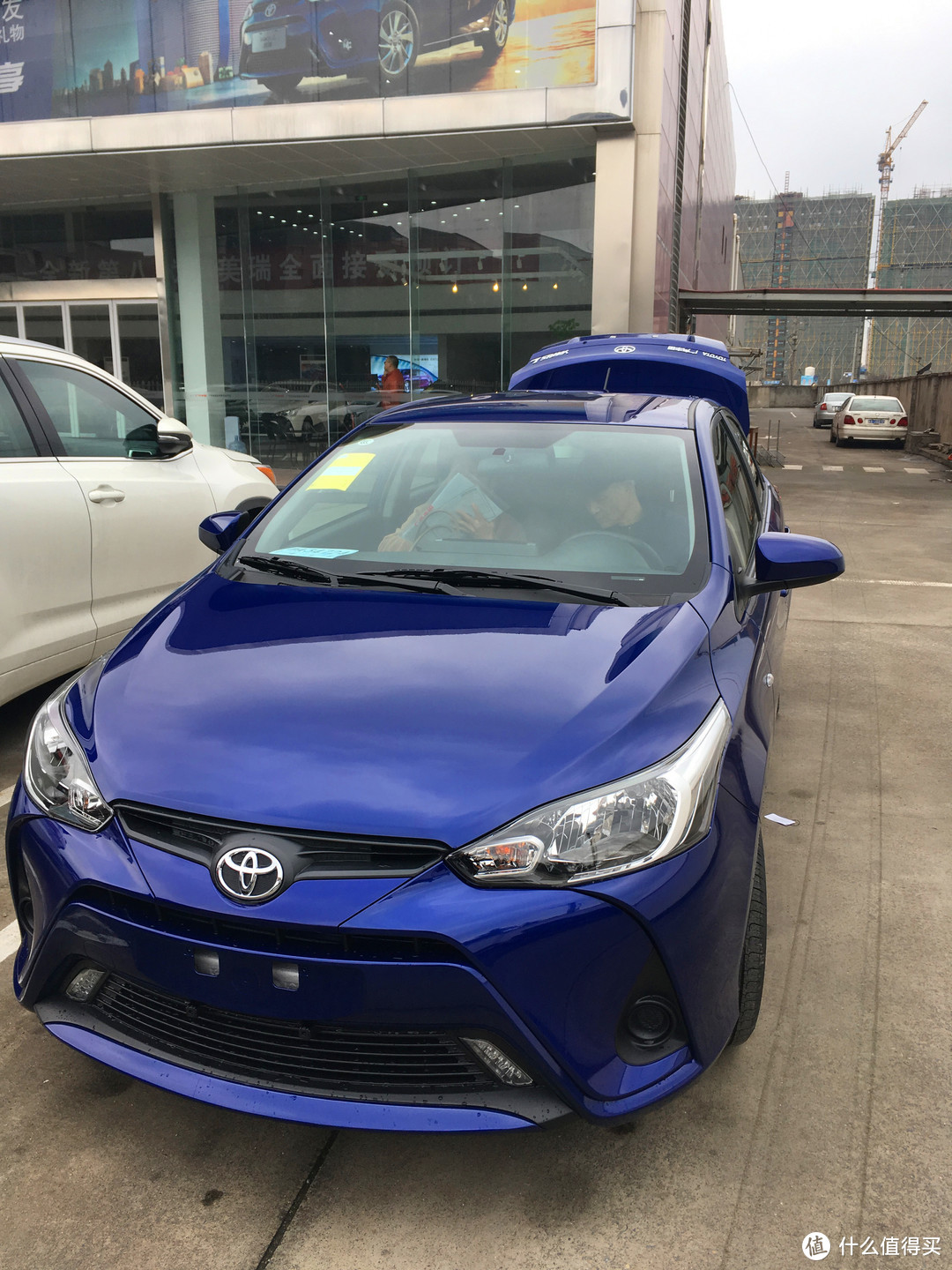 七万元的“木桶车”丰田致享Yaris L 1.5e cvt海钻蓝开箱作业