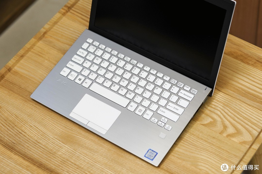 地表性能最强11寸超极本？VAIO S11 白色 笔记本电脑 开箱