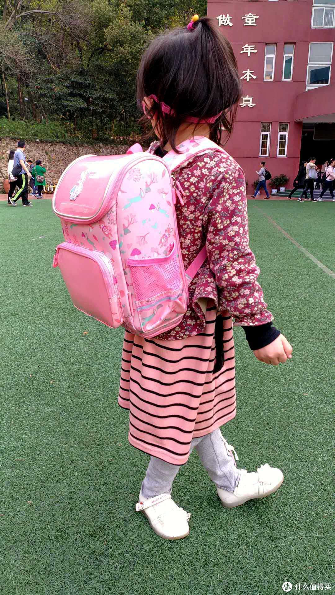 #剁主计划-武汉#全民分享季#女儿的第一个小书包：小扬 减负护脊 儿童书包