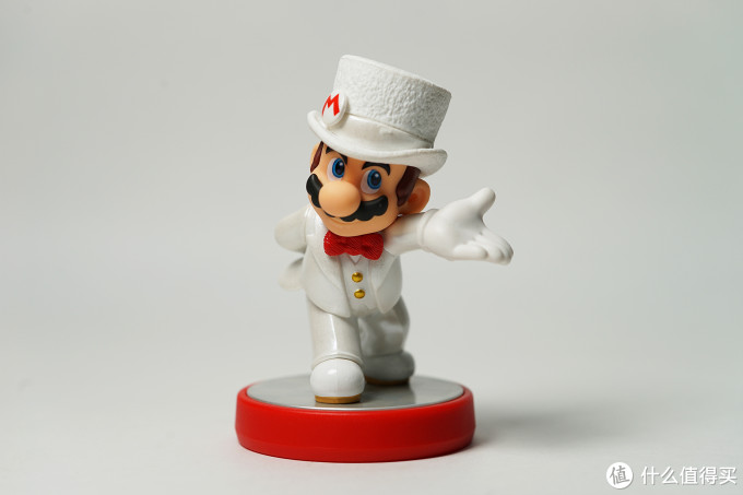 我的第一个nintendoamiibo礼服马里奥手办